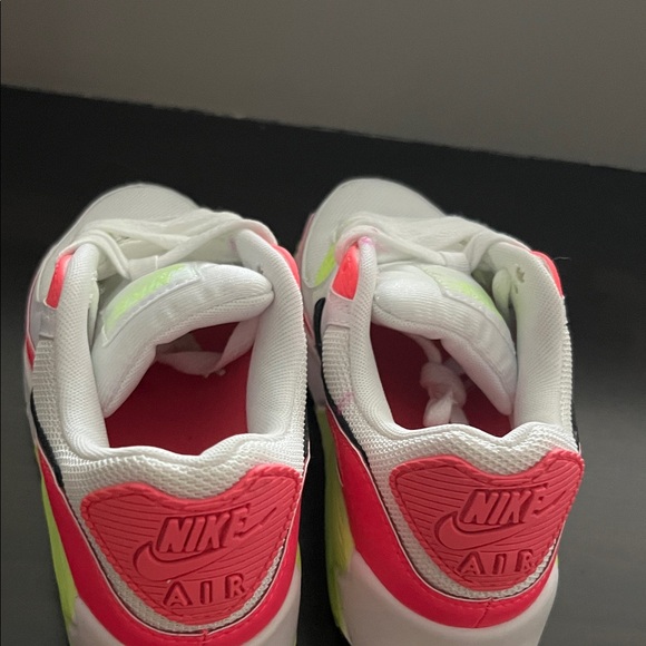 Nike Women’s Air Max 90White Hot Pink Neon Yellow Accent Sneakers - Size 6 - Picture 7 of 8